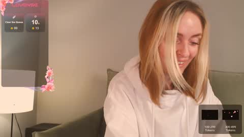 Snapshot of sexuallycorrect chatting on 01/24/25, 05:53 Ray New video in bio online show from 01/24/25, 05:53