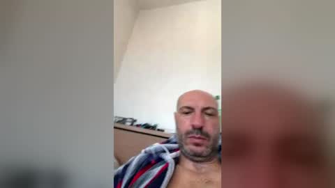 Snapshot of sexualman1900 chatting on 06/28/26, 08:31 sexualman1900 online show from 06/28/26, 08:31