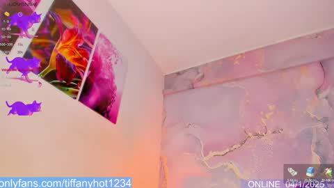 Tifanny Benitez  online show from 01/04/25, 08:16