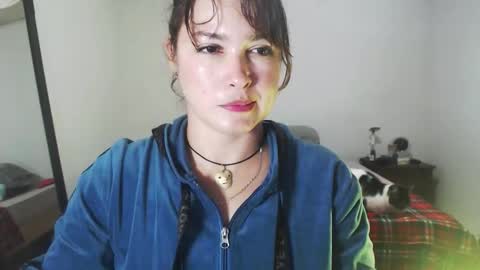 Snapshot of sexwwoman chatting on 11/27/25, 10:23 CHIARA online show from 11/27/25, 10:23