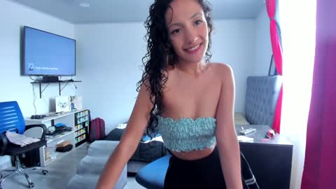 Jax and Lu online show from 01/06/25, 03:29