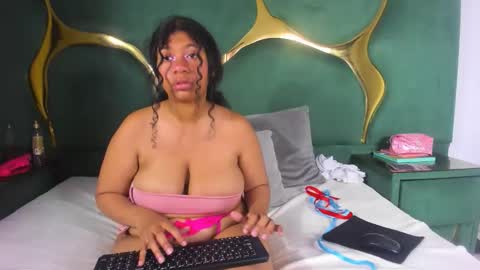 Snapshot of sexxtaty chatting on 04/27/26, 03:21 Sexxtaty online show from 04/27/26, 03:21