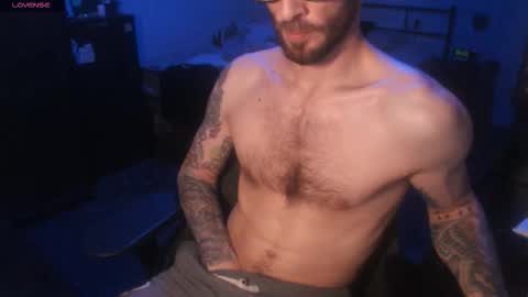 Snapshot of sexxxysiul chatting on 10/29/25, 09:27 SiuL online show from 10/29/25, 09:27