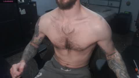 Snapshot of sexxxysiul chatting on 12/17/25, 08:59 SiuL online show from 12/17/25, 08:59