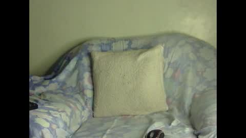 Snapshot of sexxy_boobiess chatting on 11/27/25, 08:16 Natural boobs online show from 11/27/25, 08:16