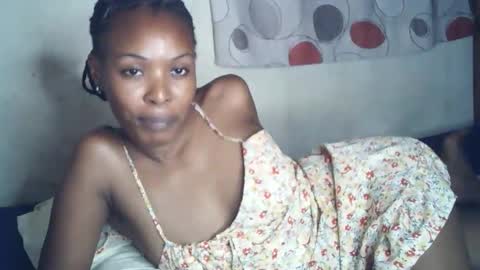 sexxy_curvy23 online show from 01/06/26, 06:39