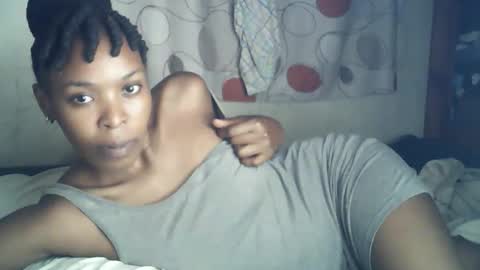 sexxy_curvy23 online show from 02/20/26, 04:09