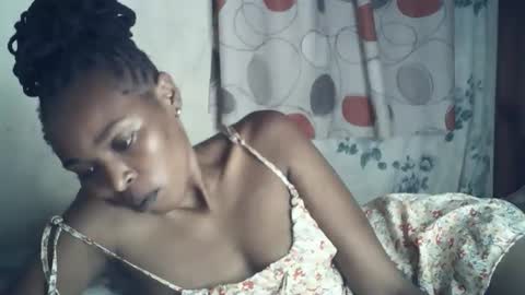 sexxy_curvy23 online show from 04/01/26, 06:27