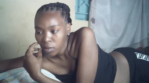 sexxy_curvy23 online show from 07/14/26, 04:17