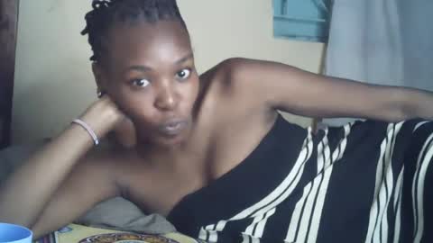 sexxy_curvy23 online show from 07/15/26, 05:51