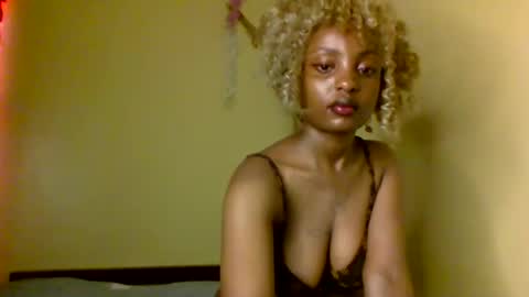 sexxy_daisyy online show from 12/01/25, 03:00