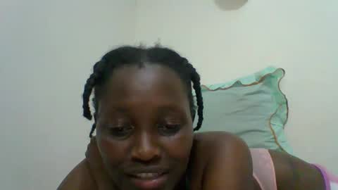 Snapshot of sexxy_kendrah chatting on 10/08/25, 10:07 lorna online show from 10/08/25, 10:07