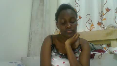 Snapshot of sexxy_kendrah chatting on 10/25/25, 07:19 lorna online show from 10/25/25, 07:19