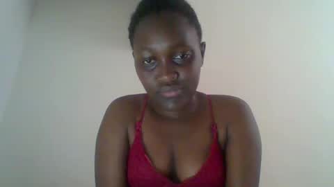 Snapshot of sexxy_kendrah chatting on 10/26/25, 10:43 lorna online show from 10/26/25, 10:43