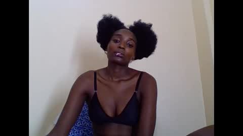sexxy_liney online show from 02/25/25, 10:29