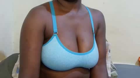 sexxy_maya1 online show from 03/10/26, 09:36