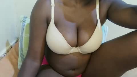 Snapshot of sexxy_maya1 chatting on 05/07/26, 07:52 sexxy_maya1 online show from 05/07/26, 07:52