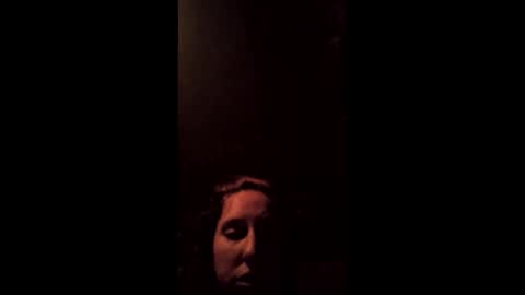 Snapshot of sexxy_see_93 chatting on 12/17/25, 01:22 sexxy_see_93 online show from 12/17/25, 01:22