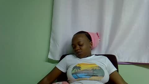 African Queen online show from 12/18/25, 02:06