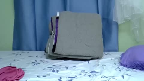 African Queen online show from 03/31/26, 02:57