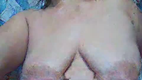 Snapshot of sexxyicee69 chatting on 03/09/25, 12:53 misslovely j online show from 03/09/25, 12:53