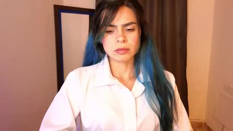  Angie   online show from 10/05/25, 11:35