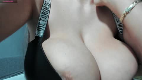 sexxymeriemm online show from 01/06/25, 05:06