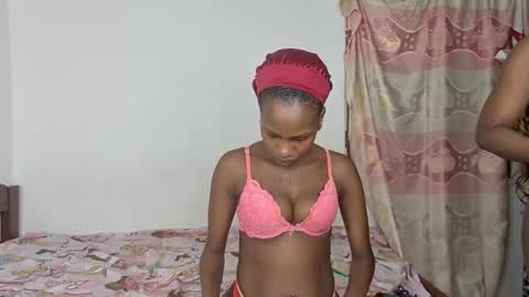 sexxypixie online show from 04/22/26, 10:06