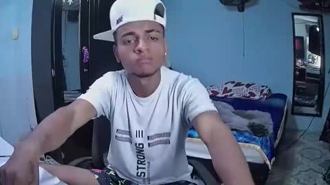 Sebastian online show from 04/17/26, 10:35