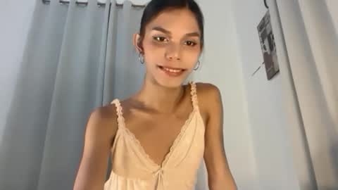 sexy_alexa17 online show from 02/11/26, 01:27