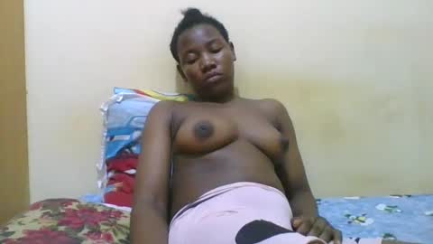 Snapshot of sexy_ariana90 chatting on 03/06/25, 07:03 Reshia online show from 03/06/25, 07:03