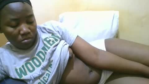 Snapshot of sexy_ariana90 chatting on 09/17/25, 06:48 Reshia online show from 09/17/25, 06:48