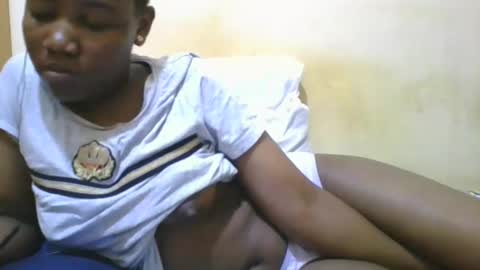 Snapshot of sexy_ariana90 chatting on 10/10/25, 11:31 Reshia online show from 10/10/25, 11:31