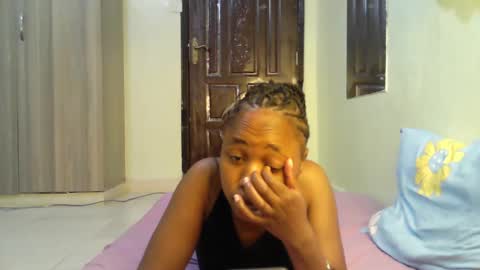 Snapshot of sexy_ariana_2 chatting on 02/06/25, 07:56 Ariana online show from 02/06/25, 07:56