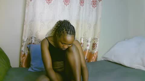 Snapshot of sexy_ariana_2 chatting on 03/05/25, 08:00 Ariana online show from 03/05/25, 08:00