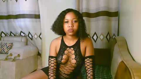 Snapshot of sexy_ariana_2 chatting on 11/20/25, 09:20 Ariana online show from 11/20/25, 09:20