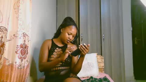 Snapshot of sexy_ariana_2 chatting on 11/24/25, 07:35 Ariana online show from 11/24/25, 07:35