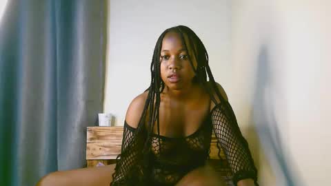 Snapshot of sexy_ariana_2 chatting on 12/13/25, 07:53 Ariana online show from 12/13/25, 07:53