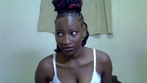 Snapshot of sexy_aureal chatting on 07/19/26, 05:16 sexy_aureal online show from 07/19/26, 05:16