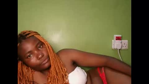 Snapshot of sexy_banice chatting on 02/19/26, 06:59 sexy_banice online show from 02/19/26, 06:59