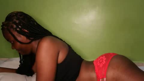 Snapshot of sexy_banice chatting on 03/02/26, 06:37 sexy_banice online show from 03/02/26, 06:37