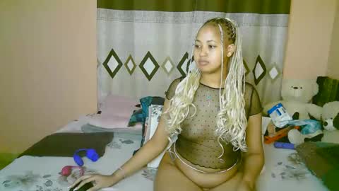 sexy_bluegirl online show from 11/13/25, 11:36