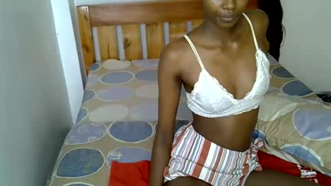 Snapshot of sexy_charliee chatting on 02/06/26, 11:46 sexy_charliee online show from 02/06/26, 11:46