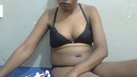 Snapshot of sexy_claude96 chatting on 01/29/25, 08:40 sexy_claude96 online show from 01/29/25, 08:40