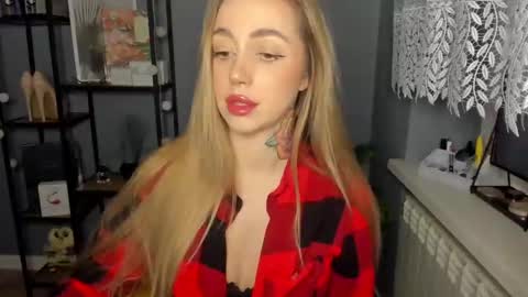 Snapshot of sexy_coralie chatting on 12/11/24, 11:19 C o r a l i e online show from 12/11/24, 11:19