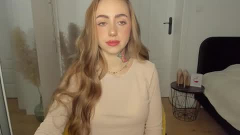 C o r a l i e online show from 02/03/26, 07:35