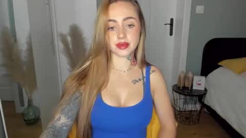 C o r a l i e online show from 03/31/26, 06:36