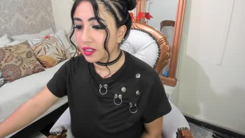  C R I S T A L  online show from 01/06/25, 09:41