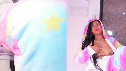 sexy_curlylady online show from 02/08/26, 02:04