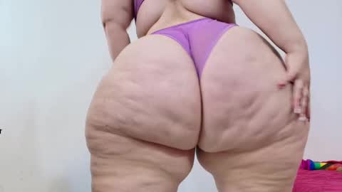 karla           instagram  online show from 02/27/25, 06:53